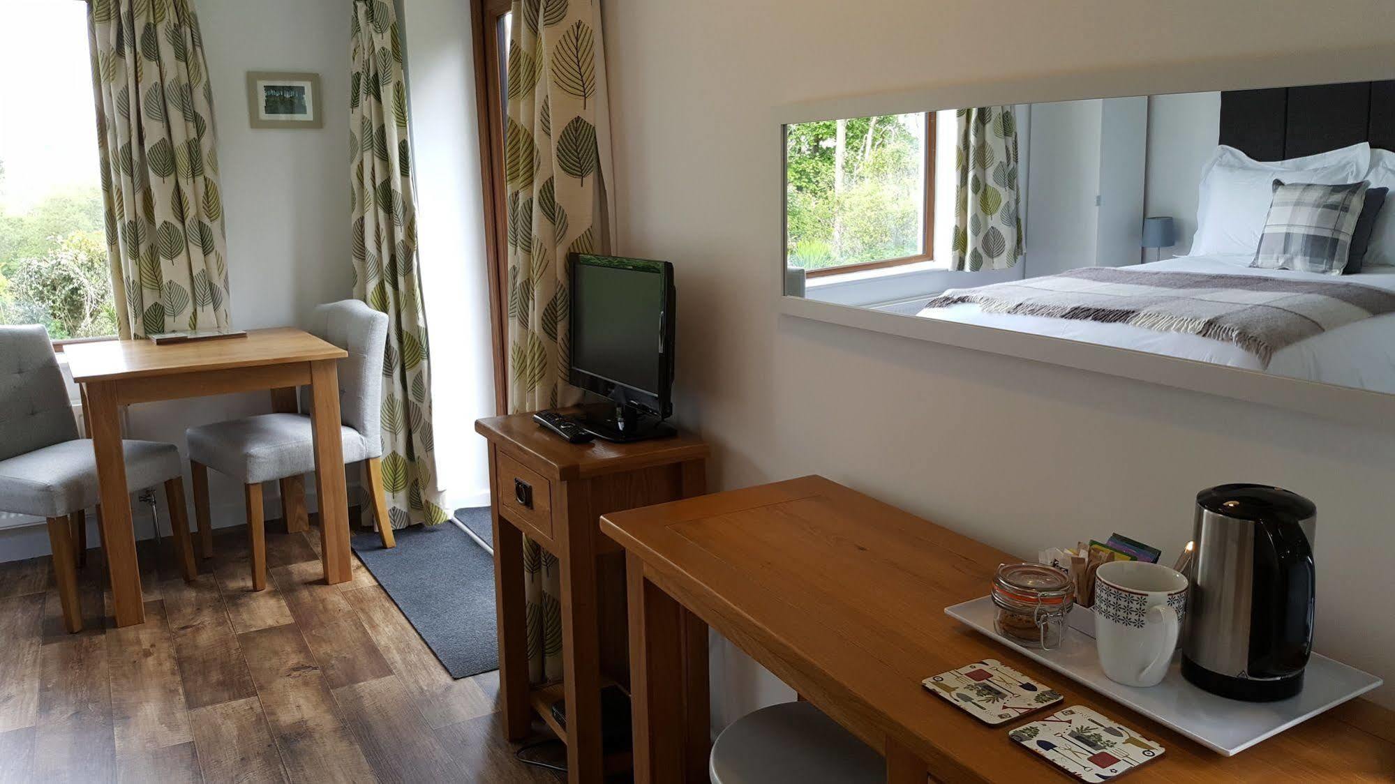 Nant Yr Onnen B&B And Holiday Cottage Tregaron Exterior foto